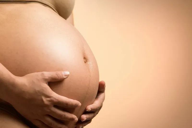 Ostéopathie et grossesse : un soutien essentiel pour les futures mamans !