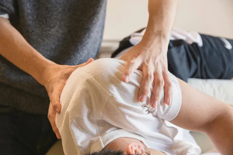 Traitement de la hanche avec arthrose installée sur une personne sportive !